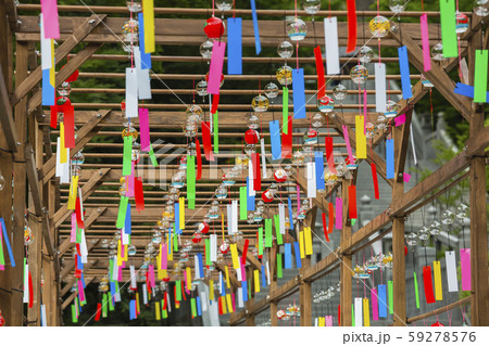 法多山の遠州三山風鈴祭りで飾られた風鈴 59278576