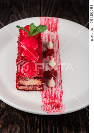 red velvet cake 59286693