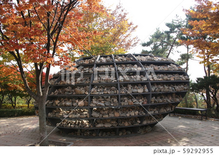 仁王山 岩山 城の道 59292955