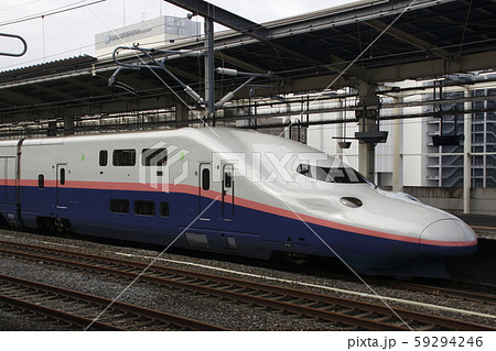 上越新幹線E4系（朱鷺色・高崎駅） 59294246