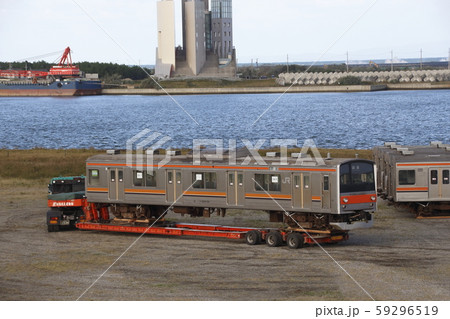 船積み・インドネシアへ旅立つ武蔵野線（23本目） 59296519