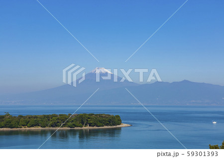 大瀬崎と富士山 59301393