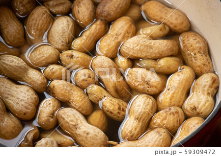 ラッカセイを茹でる ラッカセイを茹でる 59309472