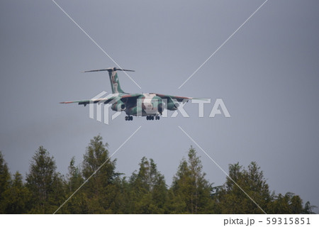 入間航空祭　Ｃ－１飛行機 59315851