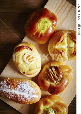 惣菜パン 59316197