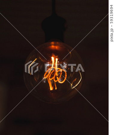 Vintage hanging light bulb 59319694