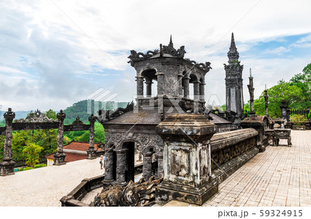 碑亭 カイディン帝陵 ベトナム 59324915