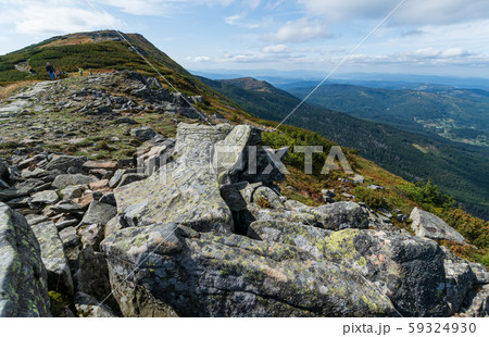 photo on top of the mountain 59324930