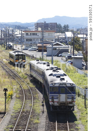 新津運輸区で入換えを行うキハ48 新津運輸区で入換えを行うキハ48 59330571