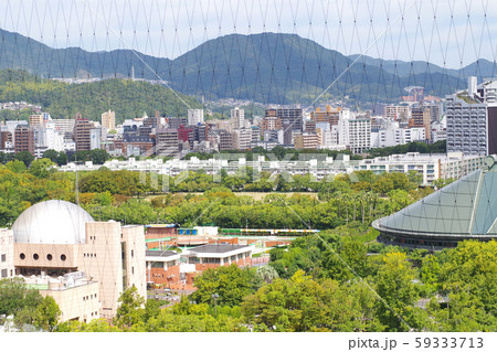 おりずる会館の窓越しから眺めた広島の街並 おりずる会館の窓越しから眺めた広島の街並 59333713