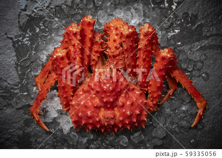 Alaskan King Crab Cooked steam or Boiled seafood 59335056