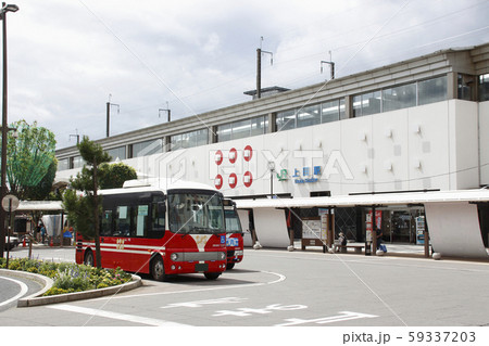 上田駅前に停車中の上田バス 59337203