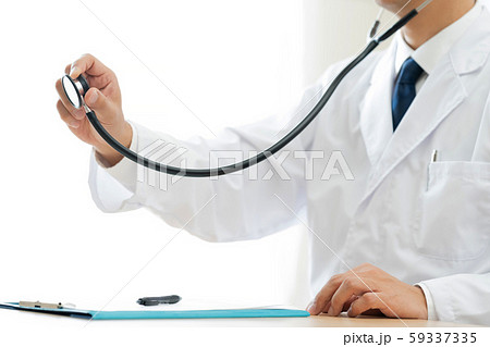 医師 聴診器 手元 医師 聴診器 手元 59337335