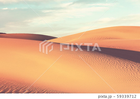 Sand dunes 59339712