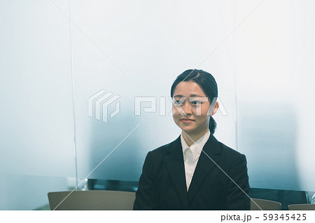 就活生　新入社員 59345425