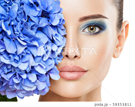 Portrait of young beautiful woman with a healthy 59353811