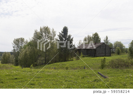 Rural landscape with abandoned house 59358214