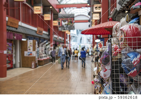 【浅草 浅草寺西参道商店街】 【浅草 浅草寺西参道商店街】 59362618