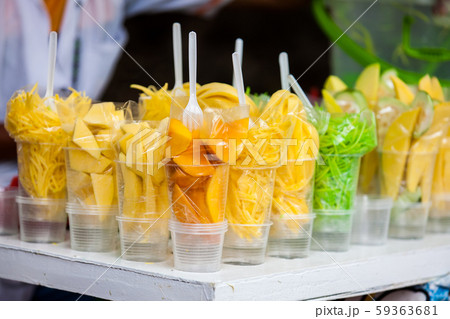 Street sell of mango in the city of Cali in 59363681