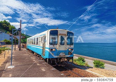 愛媛県・伊予市 夏の下灘駅の風景 愛媛県・伊予市 夏の下灘駅の風景 59364759