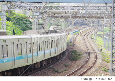 新百合ヶ丘駅付近を往来する電車 59367162