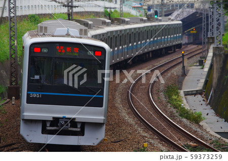 新百合ヶ丘駅付近を往来する電車 59373259