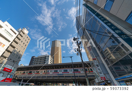 日本の東京都市景観 中目黒駅や中目黒アトラスタワーなどを望む 日本の東京都市景観 中目黒駅や中目黒アトラスタワーなどを望む 59373392