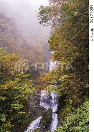 （長野県）旧飛騨街道・地蔵峠　唐沢の滝 59377094