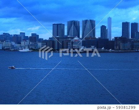 Summer Sunset Rainbow Bridge in Tokyo Summer Sunset Rainbow Bridge in Tokyo 59381299