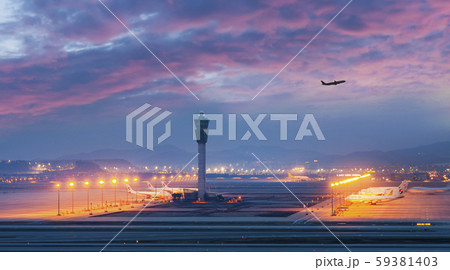 空港 飛行機 仁川市 59381403