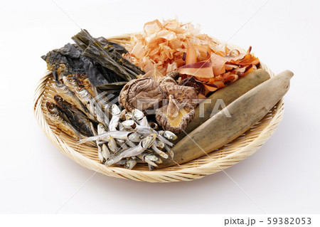 昆布、焼きあご、煮干し、乾しいたけ、鰹削り節、枯本節 昆布、焼きあご、煮干し、乾しいたけ、鰹削り節、枯本節 59382053