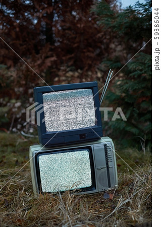 TV no signal in grass 59386044
