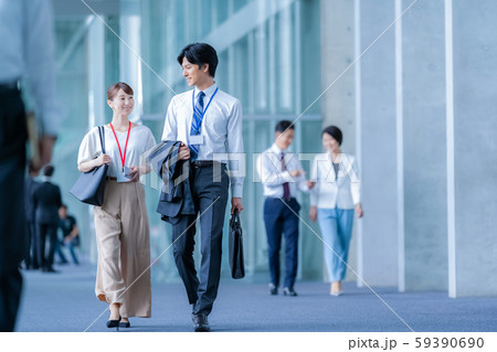 ビジネスイメージ 男性社員 女性社員 ビジネスイメージ 男性社員 女性社員 59390690