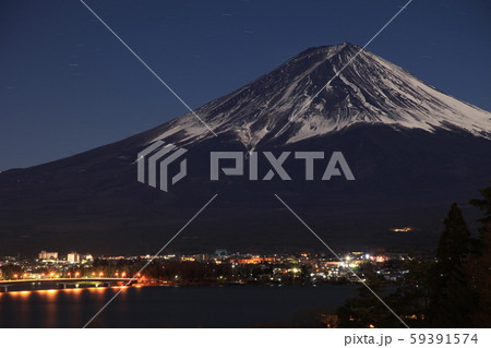 冬の富士山 夜景 星 冬の富士山 夜景 星 59391574