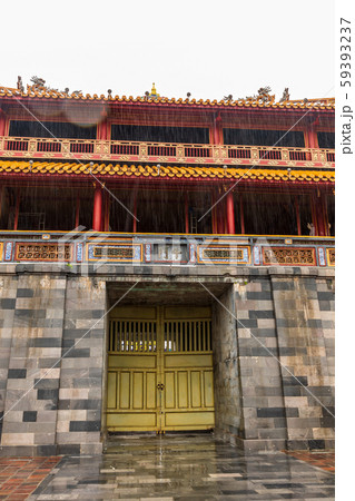 雨の午門 グエン朝王宮 59393237