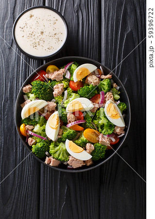 Healthy salad with tuna, broccoli, tomatoes, 59396722