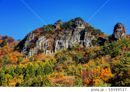 霊山の紅葉 霊山の紅葉 59399537