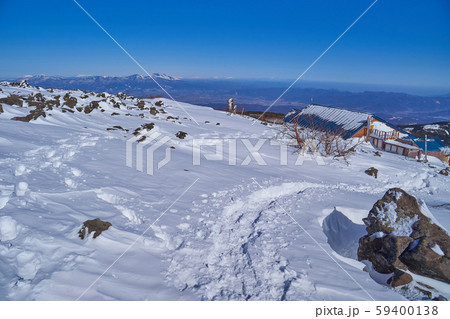 冬の長野県 蓼科山山頂から北東方面(浅間山) 59400138