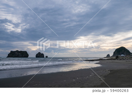 北海道様似・ふれ愛ビーチと奇岩が連なる日高の絶景海岸 北海道様似・ふれ愛ビーチと奇岩が連なる日高の絶景海岸 59400263
