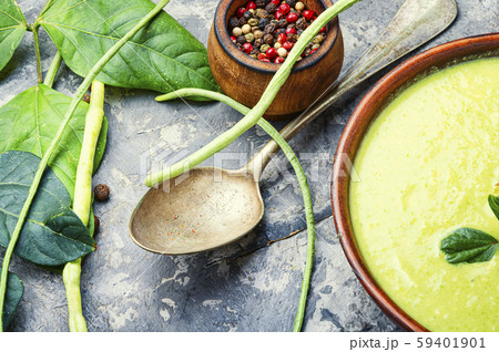 Green asparagus bean soup Green asparagus bean soup 59401901