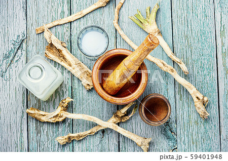 Alcoholic tincture on horseradish 59401948
