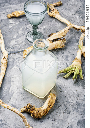 Alcoholic tincture on horseradish 59401952