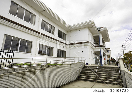 倉吉市立成徳小学校　鳥取県倉吉市 59403789