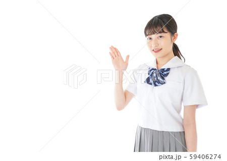 案内をする笑顔の女子学生 59406274