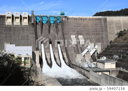 鶴田ダム　点検放流 59407138