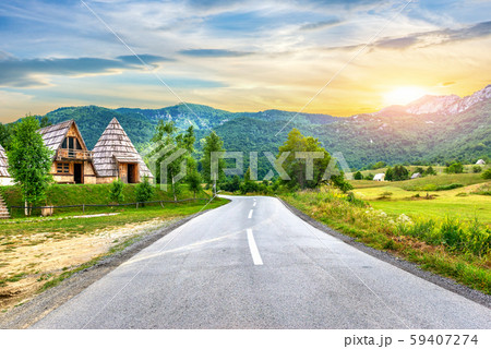 Cotteges in mountains 59407274