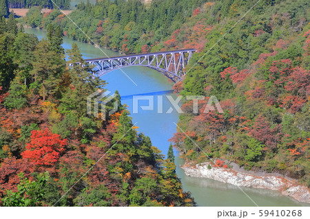 【福島県】只見川第1橋梁の紅葉 【福島県】只見川第1橋梁の紅葉 59410268