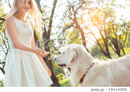 Young woman blonde hair summer style concept Young woman blonde hair summer style concept 59414009