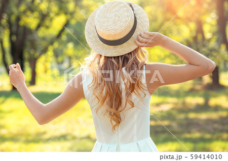 Young woman blonde hair summer style concept Young woman blonde hair summer style concept 59414010