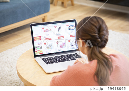 ネットスーパー(画面はピクスタのために作成したダミーです) ネットスーパー(画面はピクスタのために作成したダミーです) 59418046